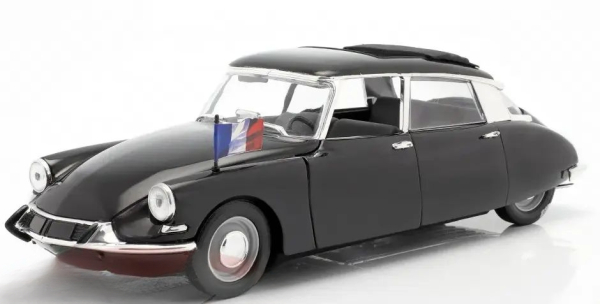 Solido Citroen DS 21 "Presidentielle de Gaulle" 1963 DieCast Model (7608)